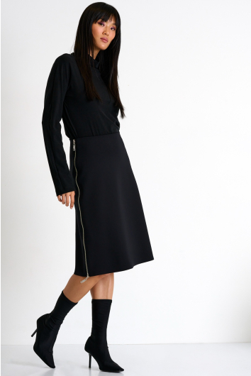 Jupe élégante à fermetures éclair latérales