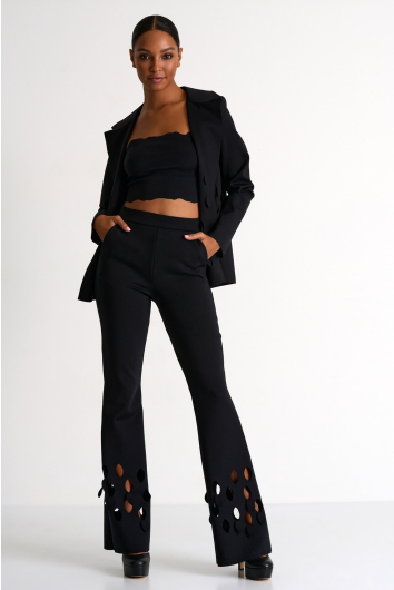 Pantalon à coupe évasée avec découpes