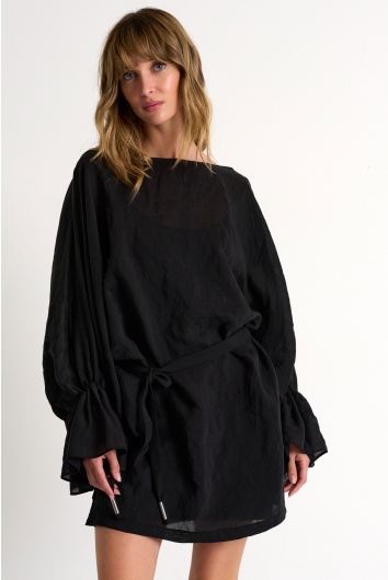 Robe fluide à manches bouffantes