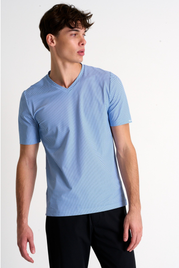 High performance V-neck t-shirt