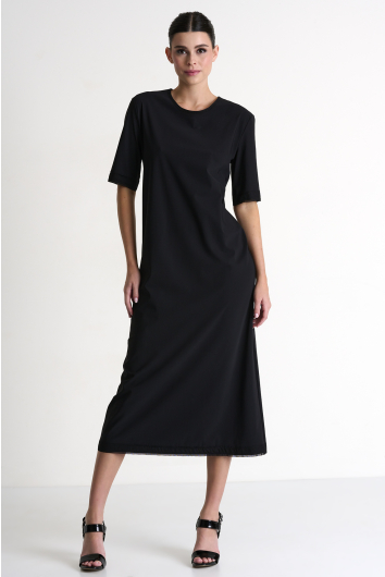 Round-neck maxi dress