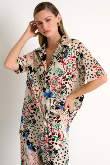 Short-sleeved silk blouse