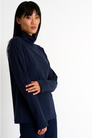 Haut classique à col roulé 