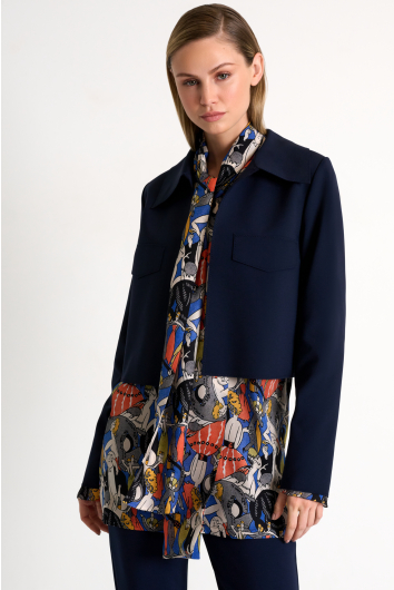 Veste écourtée contemporaine