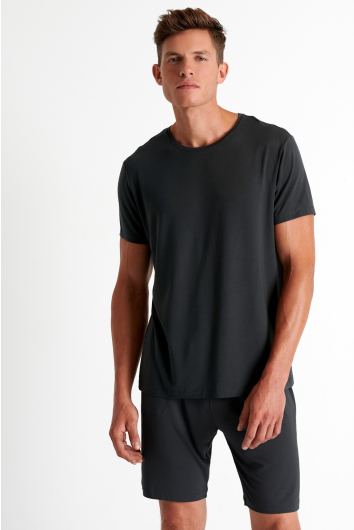 Soft round neck t-shirt
