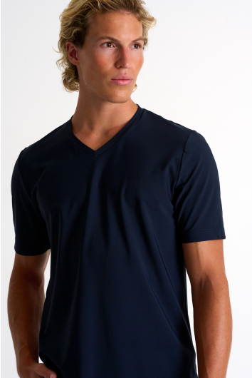 High performance V-neck t-shirt