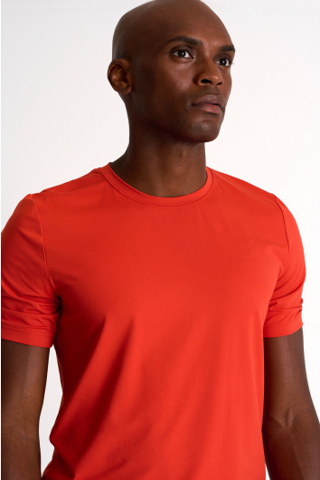 Microfiber crew neck t-shirt