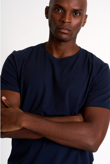 Short sleeve t-shirt with SHAN logo