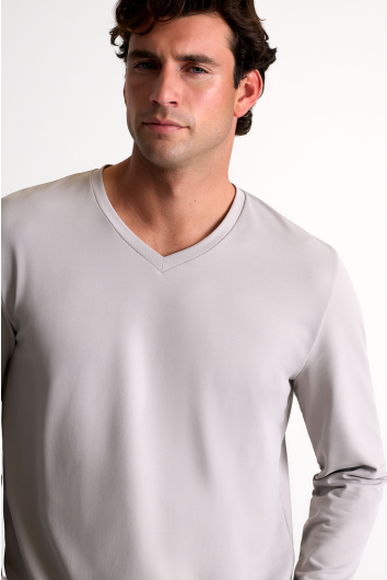 Textured V-neck long sleeve jersey